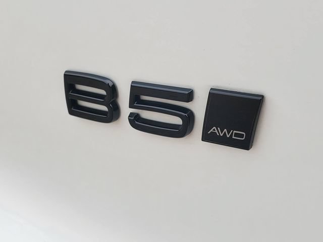 Certified 2026 Volvo XC40 B5 Ultra w/ Climate Package AWD/4WD image 8