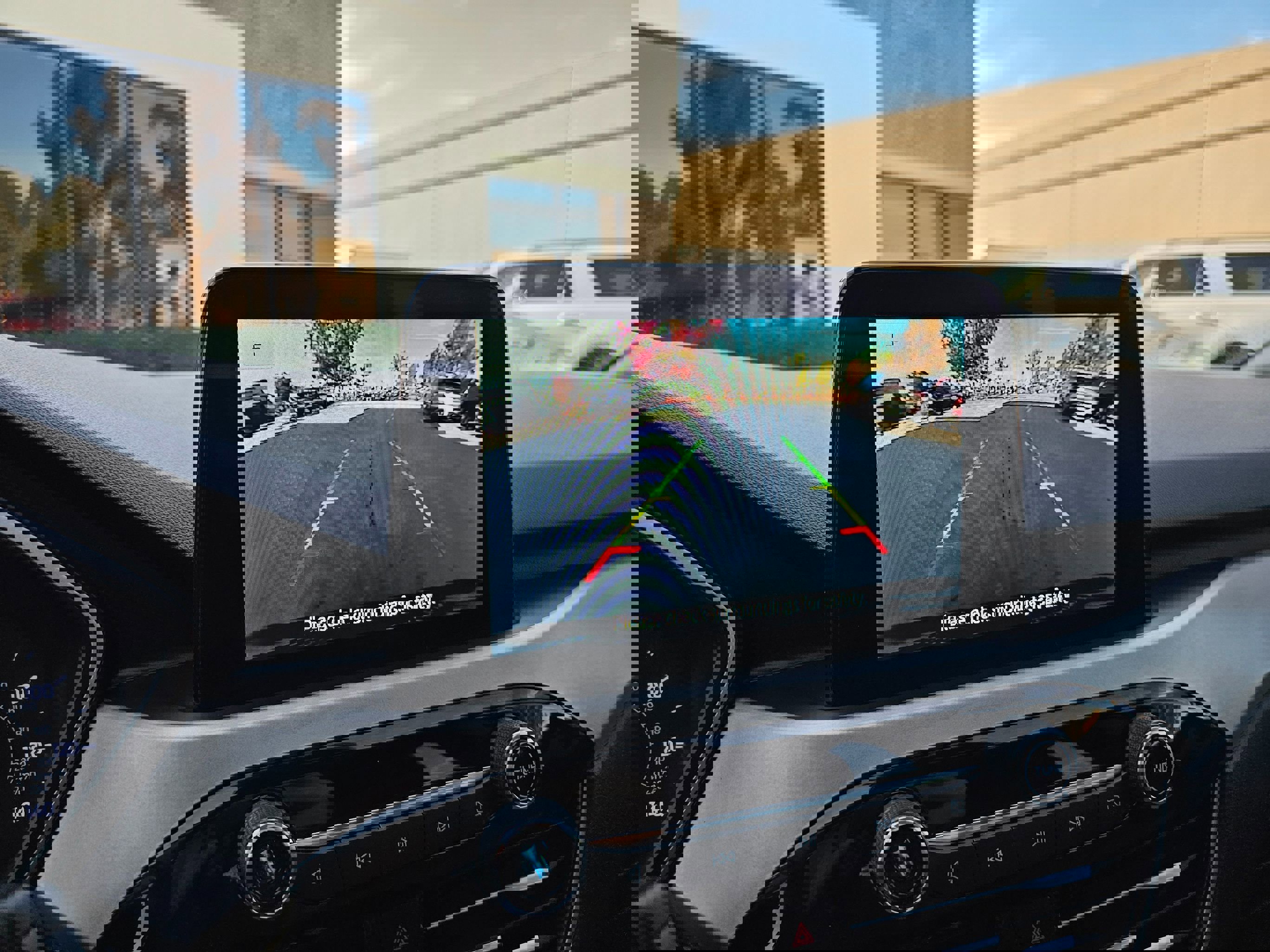 Used 2022 Ford Escape SE image 31