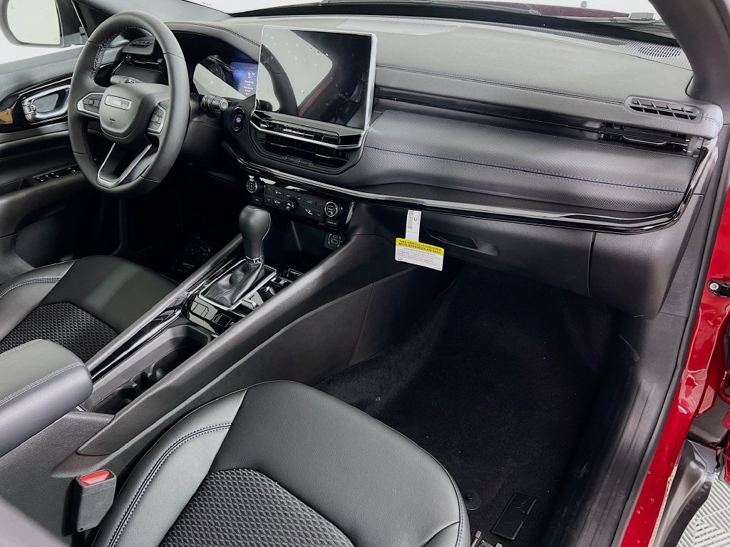 New 2026 Jeep Compass Latitude AWD/4WD image 27