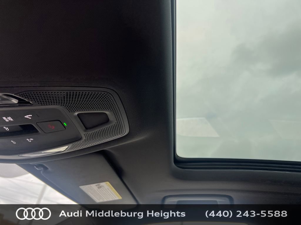 Used 2025 Audi Q5 Premium Plus w/ Premium Plus image 46