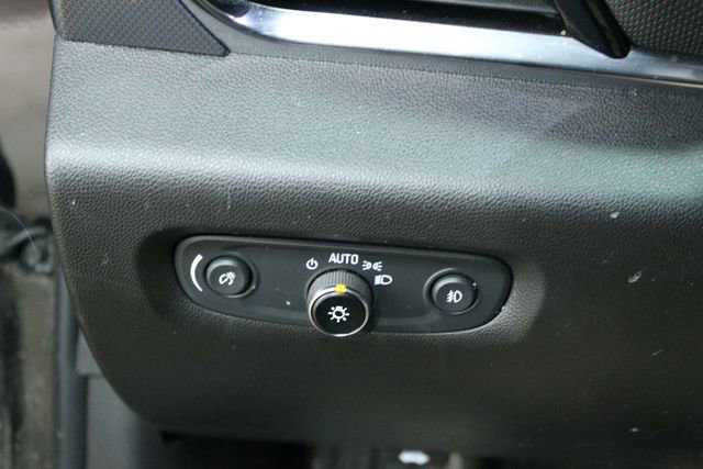 Used 2021 Chevrolet Traverse Premier w/ Redline Edition image 14