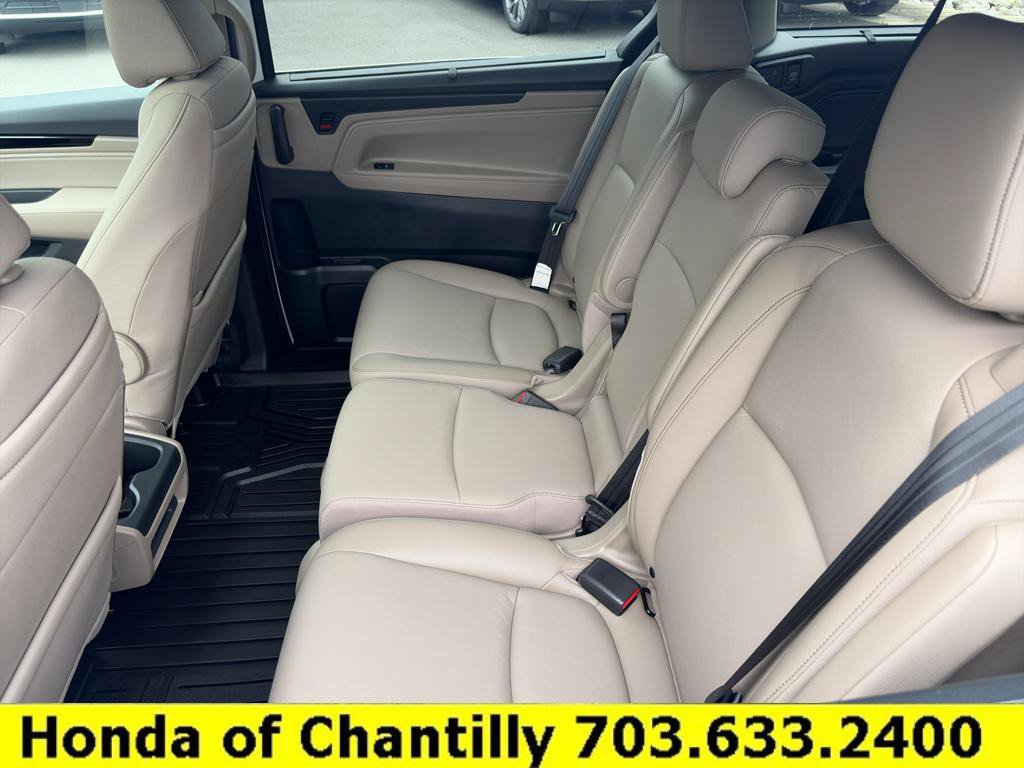 Certified 2024 Honda Odyssey Touring image 26