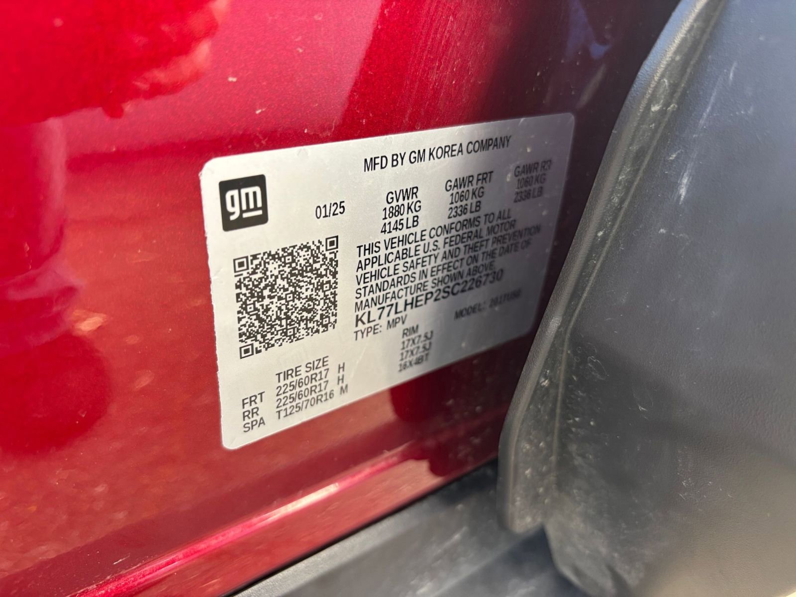 Used 2025 Chevrolet Trax LT image 29