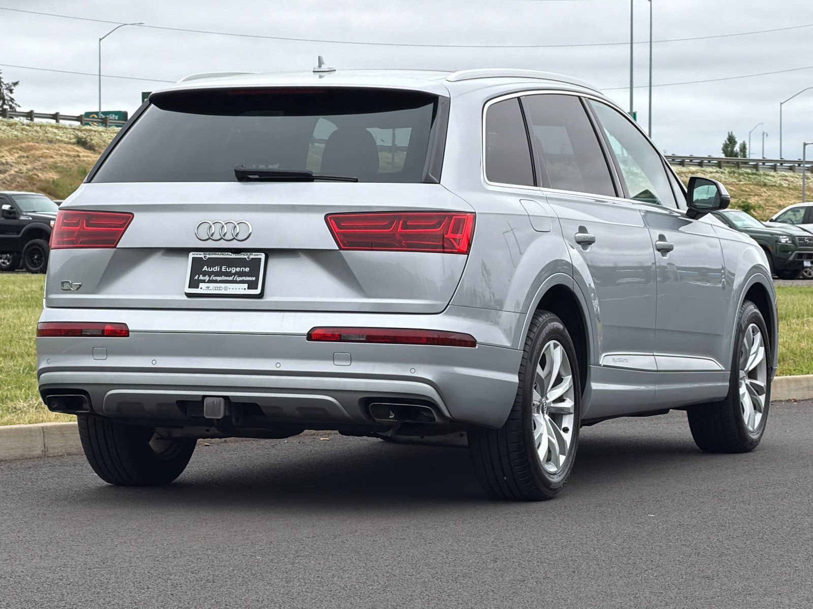 Used 2019 Audi Q7 3.0T Premium AWD/4WD image 3
