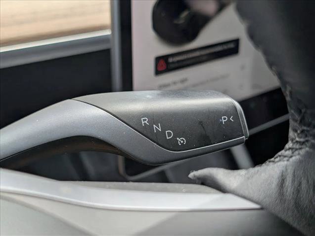 Used 2021 Tesla Model Y Long Range AWD/4WD image 10