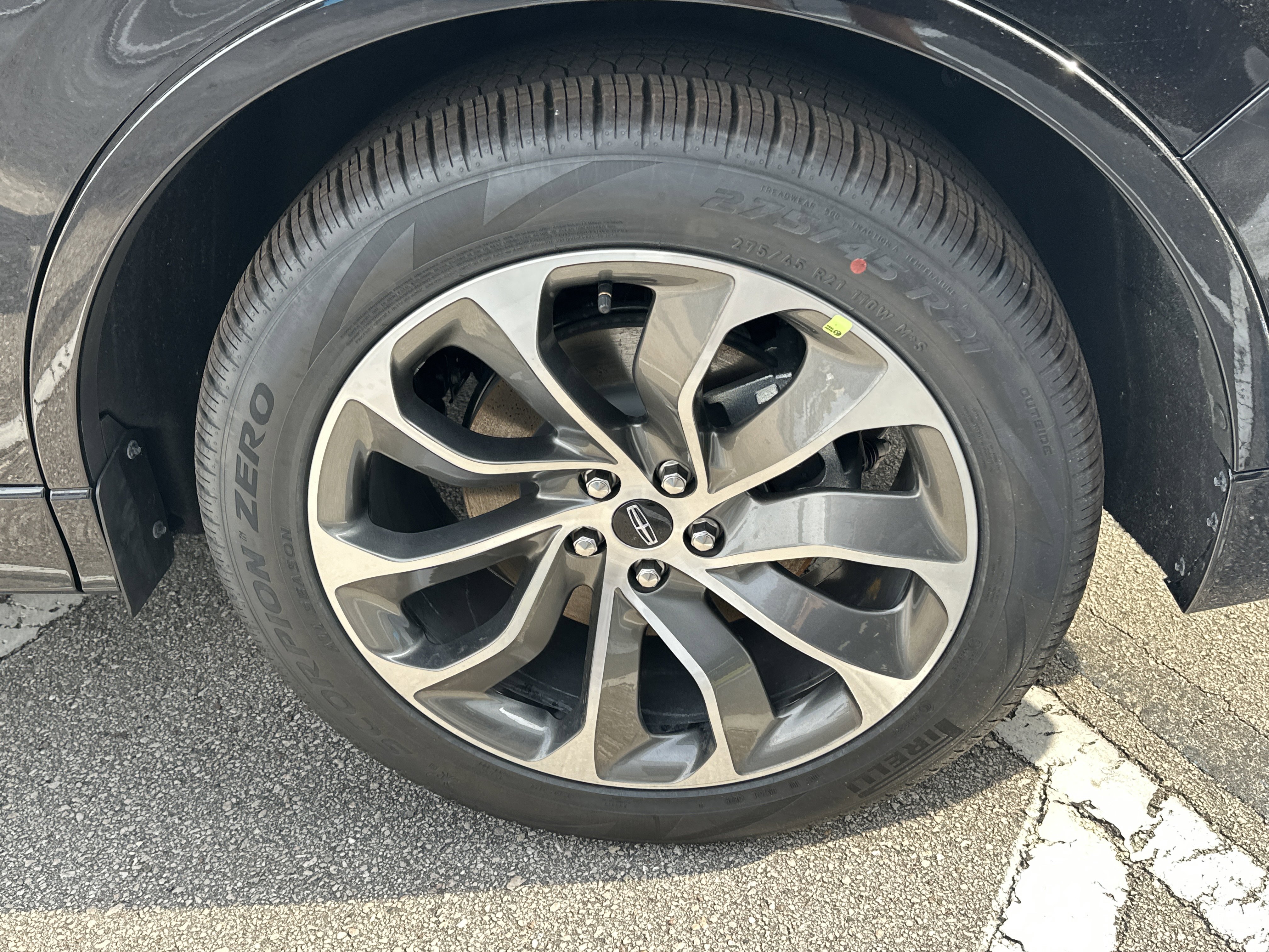 New 2026 Lincoln Aviator 2WD w/ Jet Appearance Package image 10