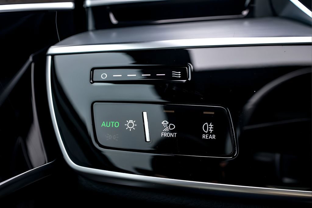 Used 2023 Audi A8 L 3.0T w/ Comfort Plus Package image 44