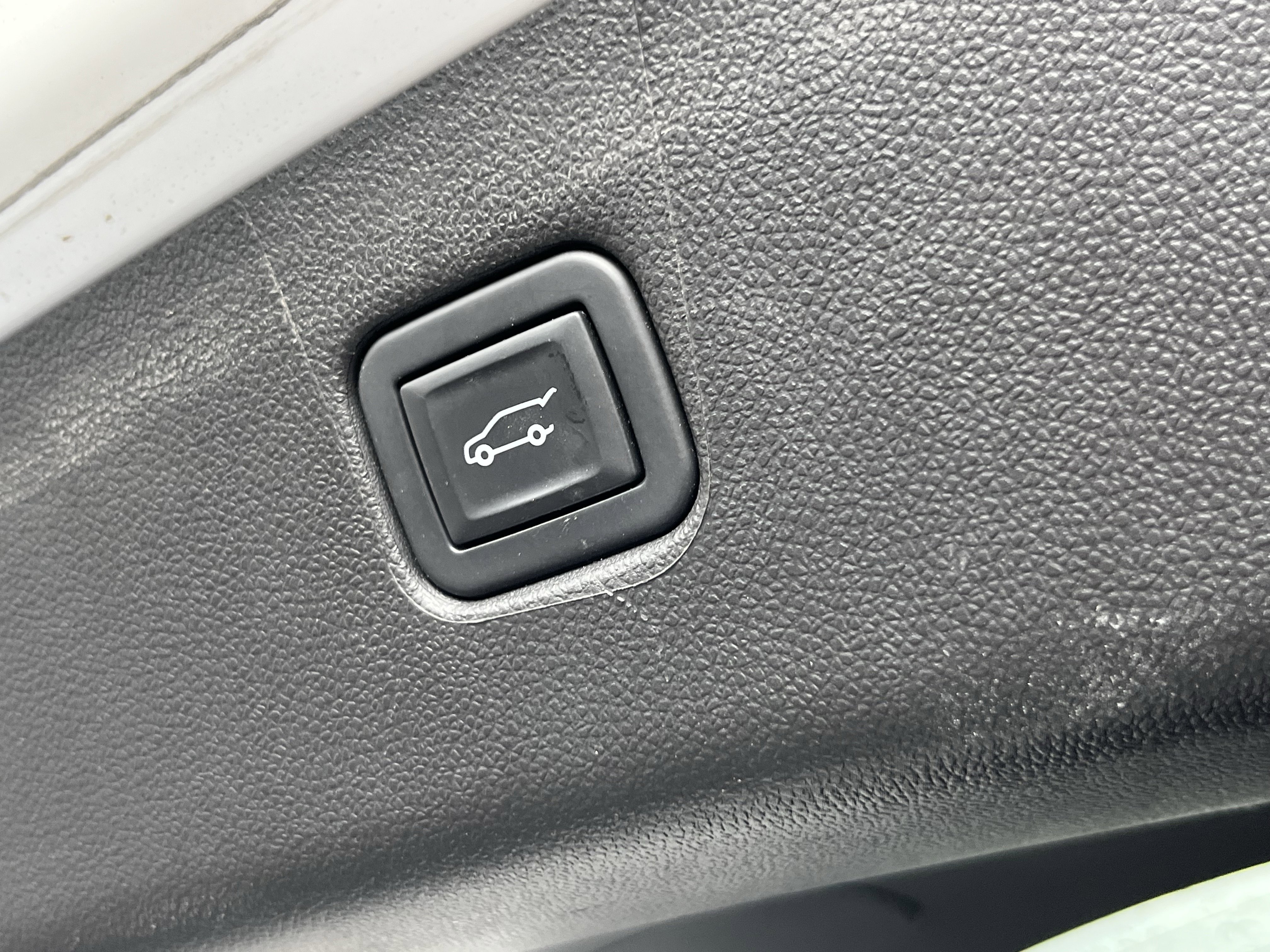 Used 2021 Chevrolet Blazer LT AWD/4WD image 8