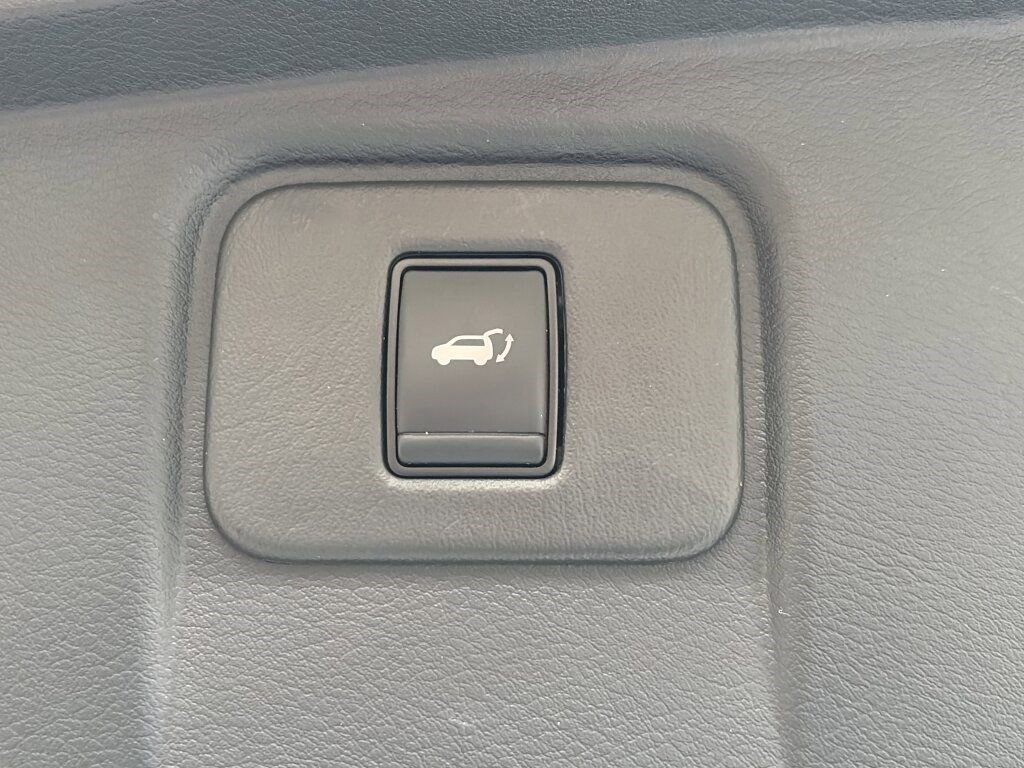 Certified 2024 Nissan Murano Platinum w/ Cargo Package image 14