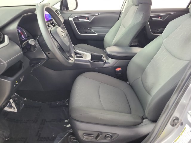 Used 2024 Toyota RAV4 XLE FWD image 19