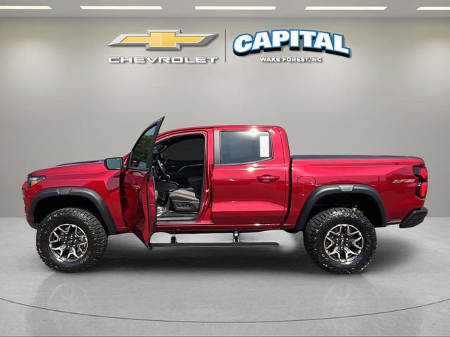 Used 2024 Chevrolet Colorado ZR2 w/ ZR2 Convenience Package III AWD/4WD image 9