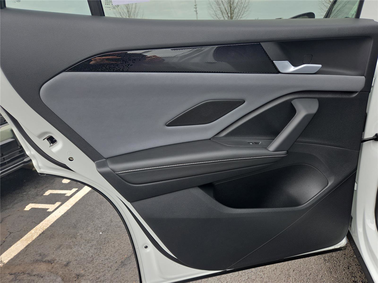 New 2026 Volkswagen Tiguan SE R-Line image 24