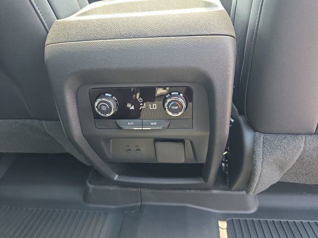 New 2026 Chevrolet Traverse Z71 w/ Enhanced Driving Package AWD/4WD image 22