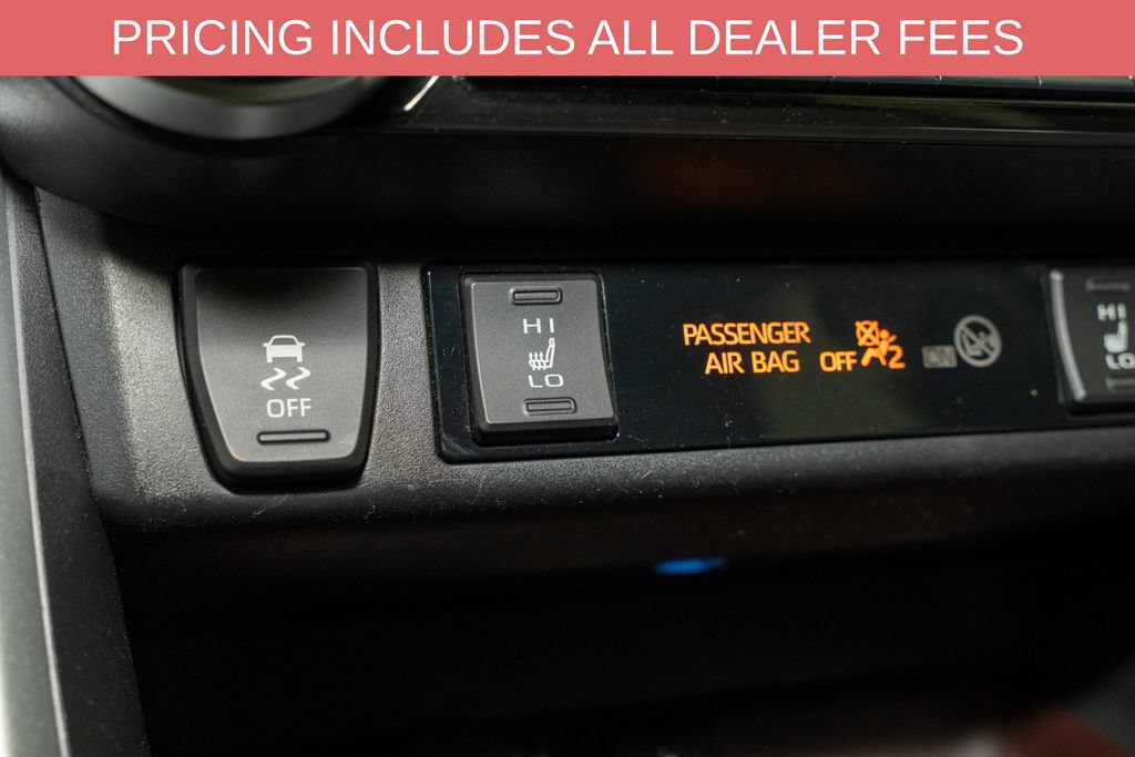 Used 2021 Toyota RAV4 Limited AWD/4WD image 16