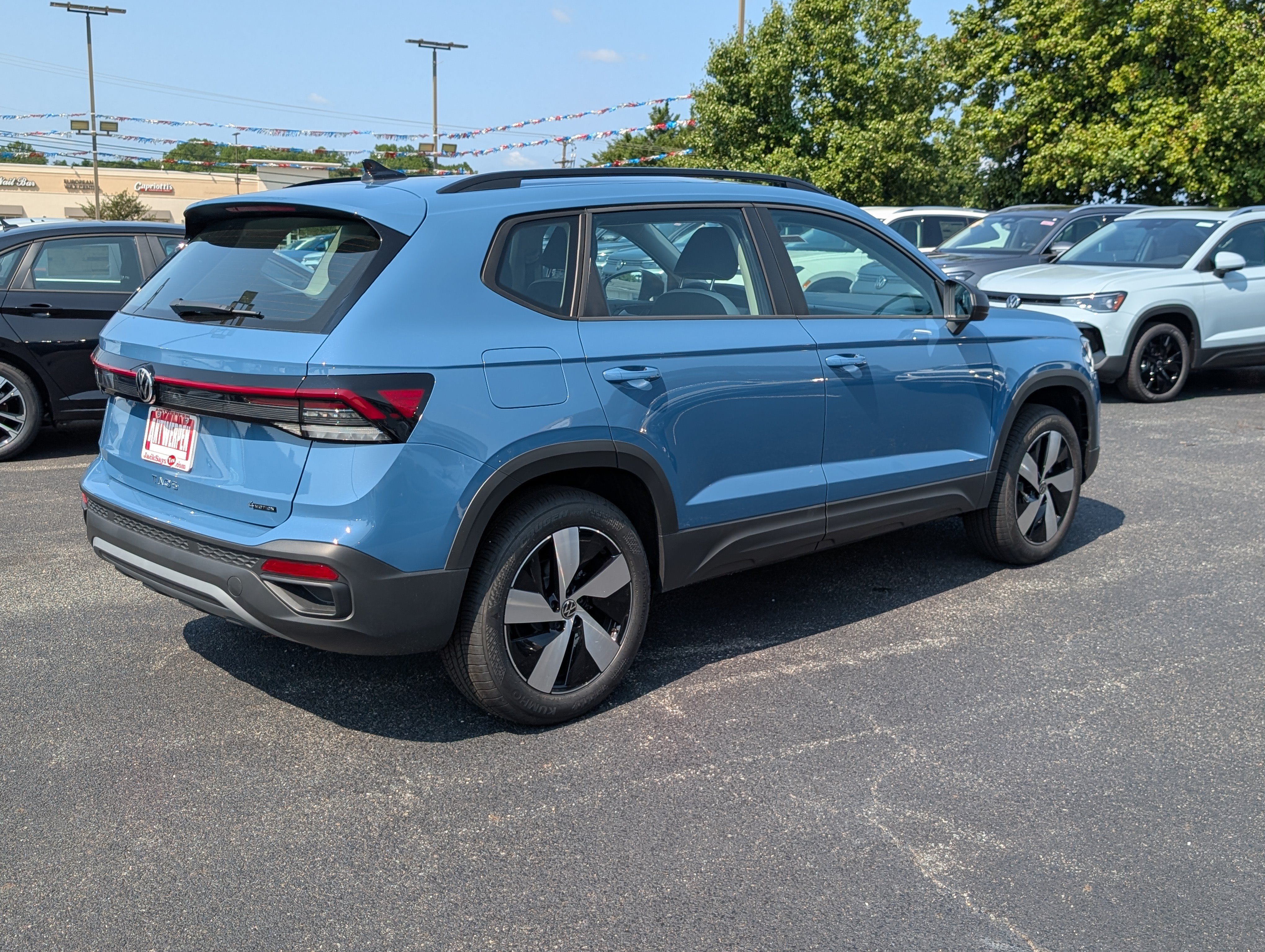 New 2026 Volkswagen Taos S AWD/4WD image 3