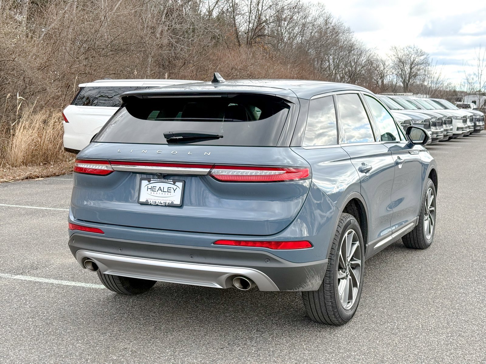 Used 2023 Lincoln Corsair AWD w/ Equipment Group 101A image 6