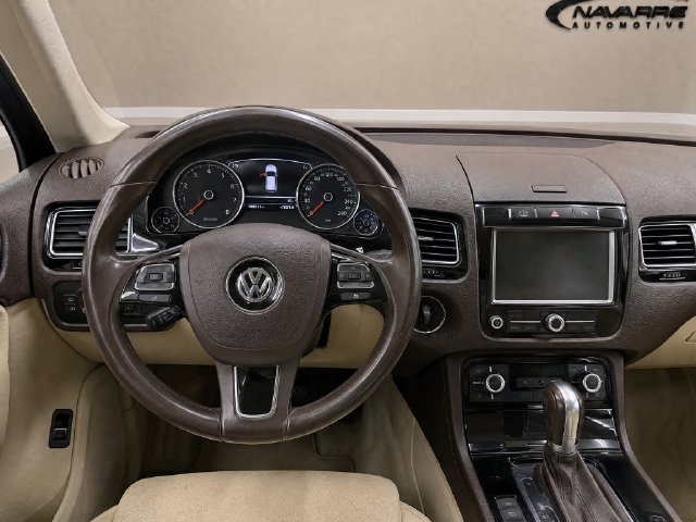 Used 2012 Volkswagen Touareg VR6 AWD/4WD image 11