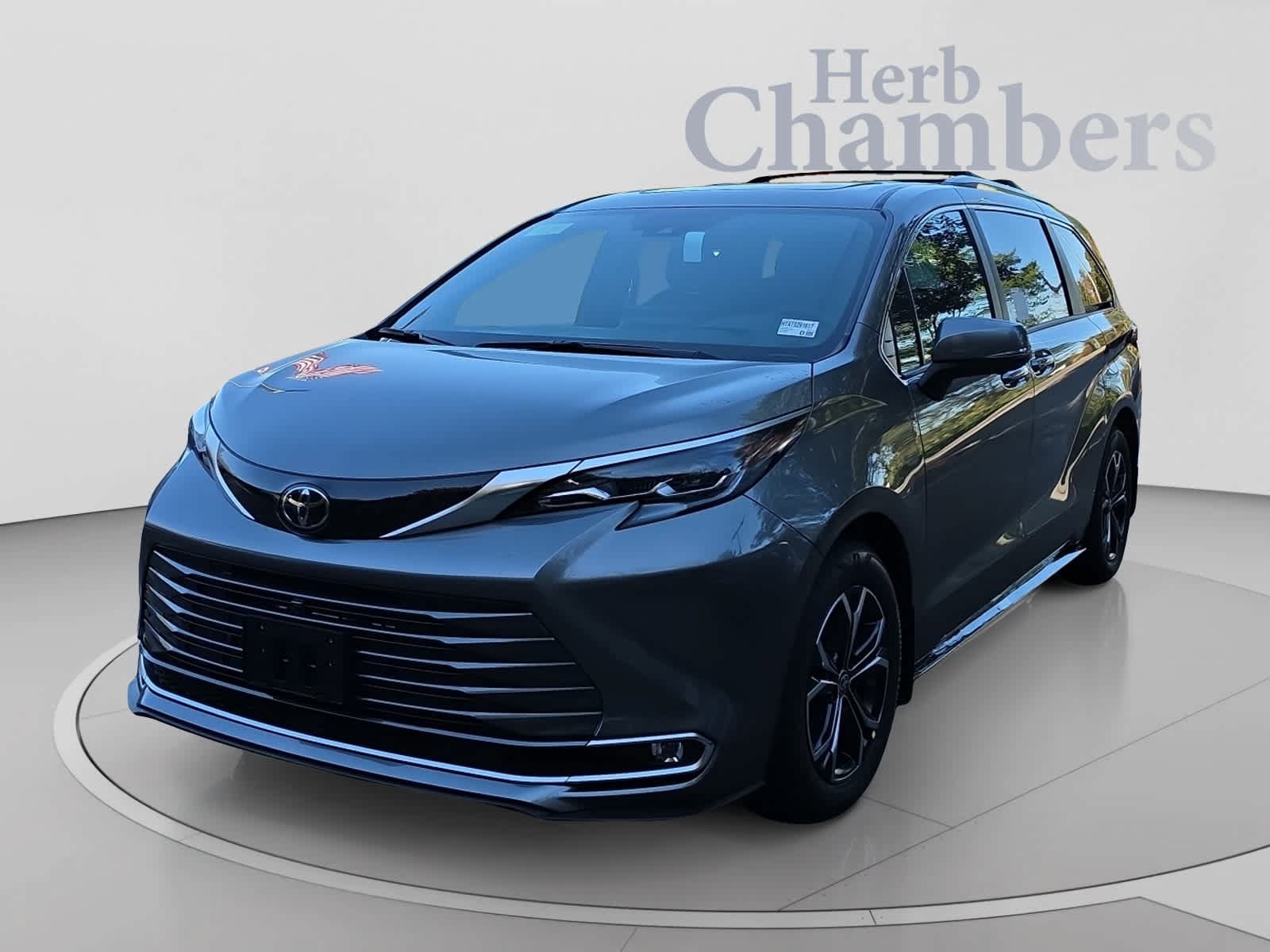 New 2026 Toyota Sienna Platinum AWD/4WD image 11