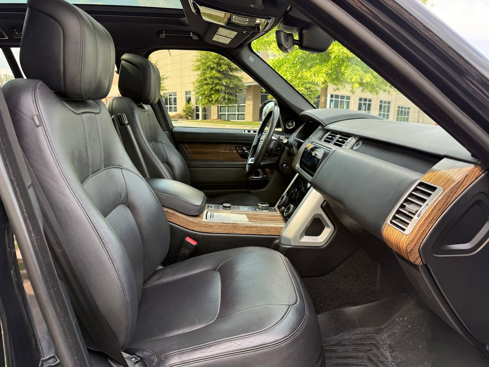 Used 2019 Land Rover Range Rover HSE AWD/4WD image 37