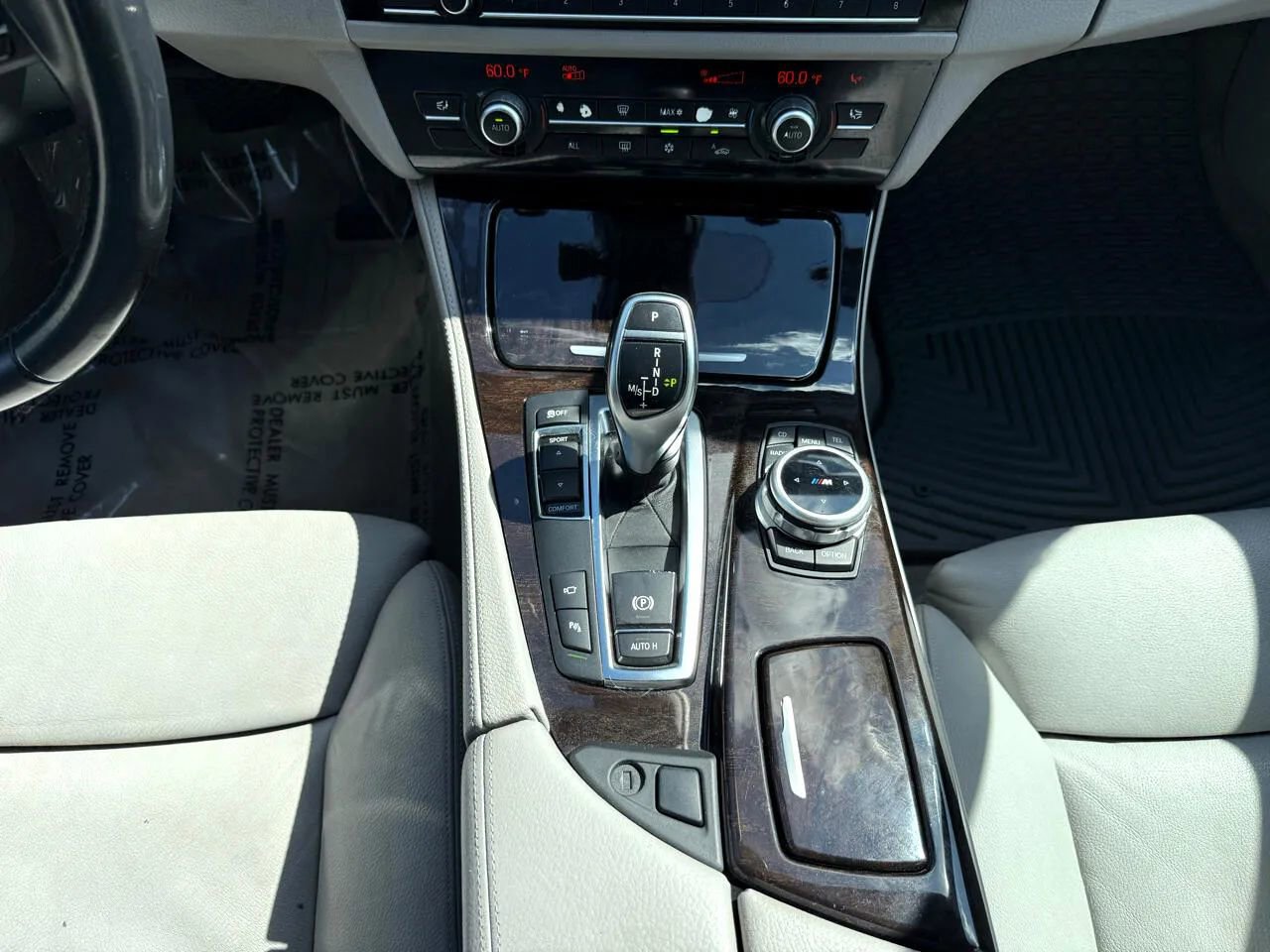 Used 2012 BMW 550i Sedan image 18