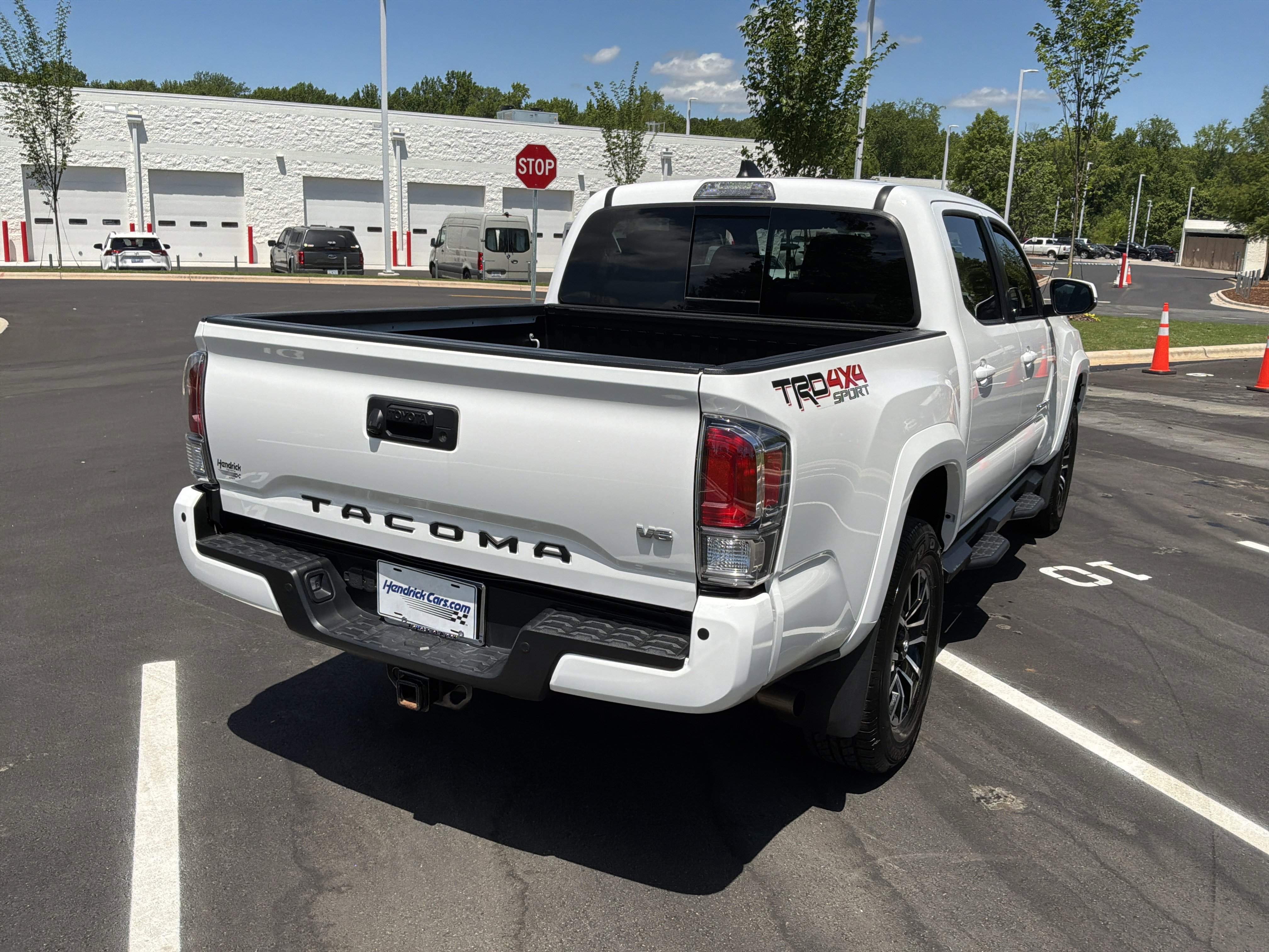 Used 2022 Toyota Tacoma TRD Sport w/ Technology Package AWD/4WD image 10