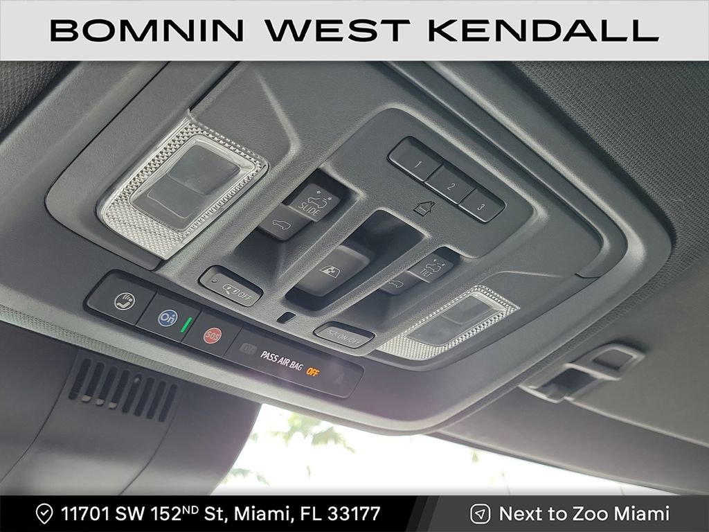 Used 2022 Chevrolet Silverado 1500 High Country w/ High Country Premium Package image 26