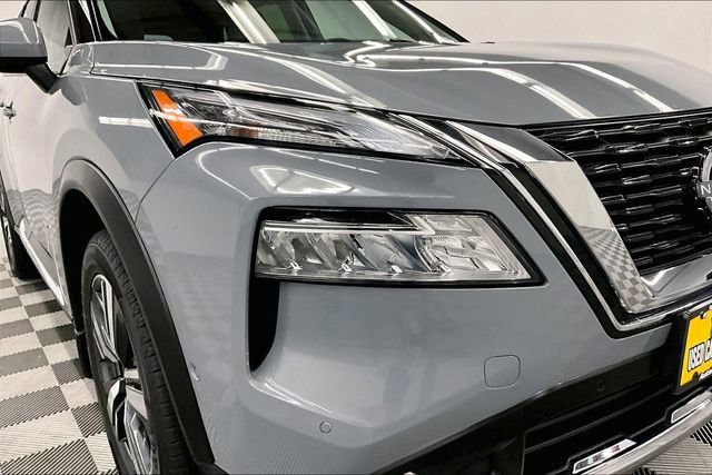 Used 2023 Nissan Rogue Platinum w/ Platinum Premium Package AWD/4WD image 34