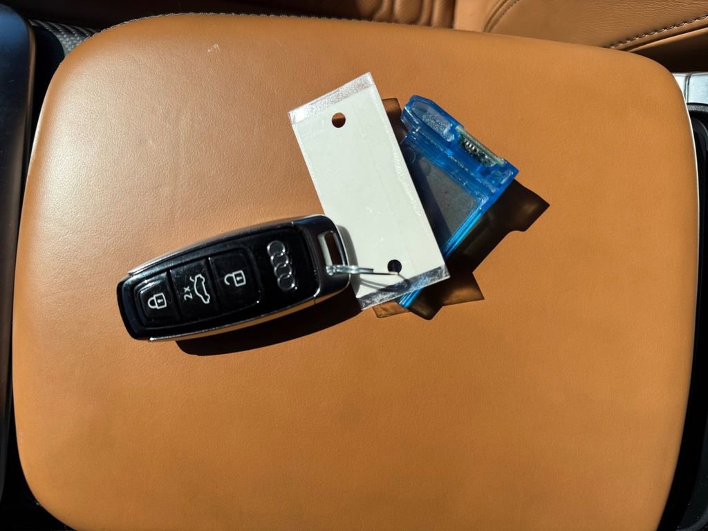 Used 2021 Audi RS Q8 image 32