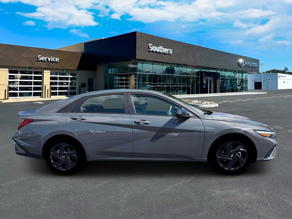 New 2026 Hyundai Elantra Sport image 10