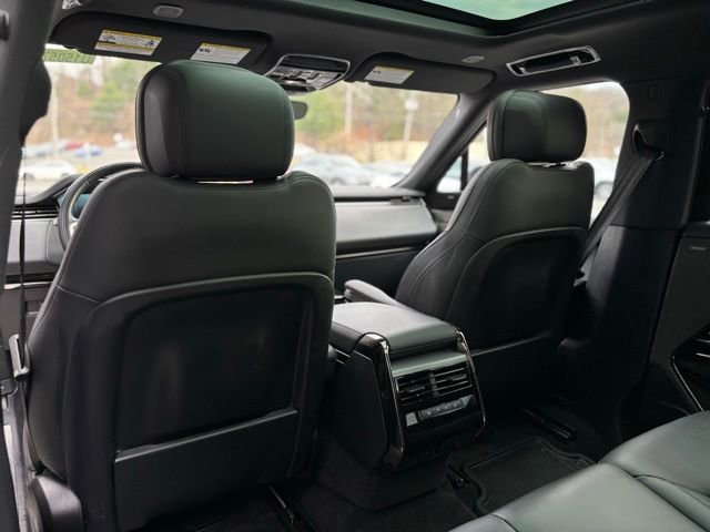 Used 2023 Land Rover Range Rover Sport SE image 23