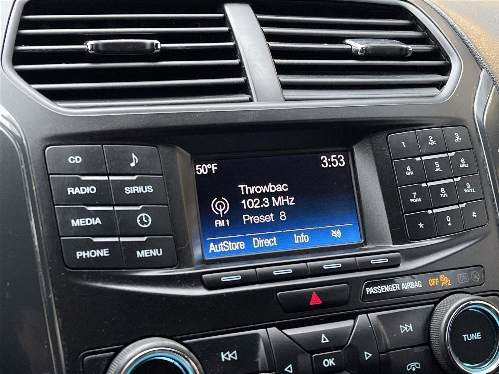 Used 2017 Ford Explorer XLT image 22