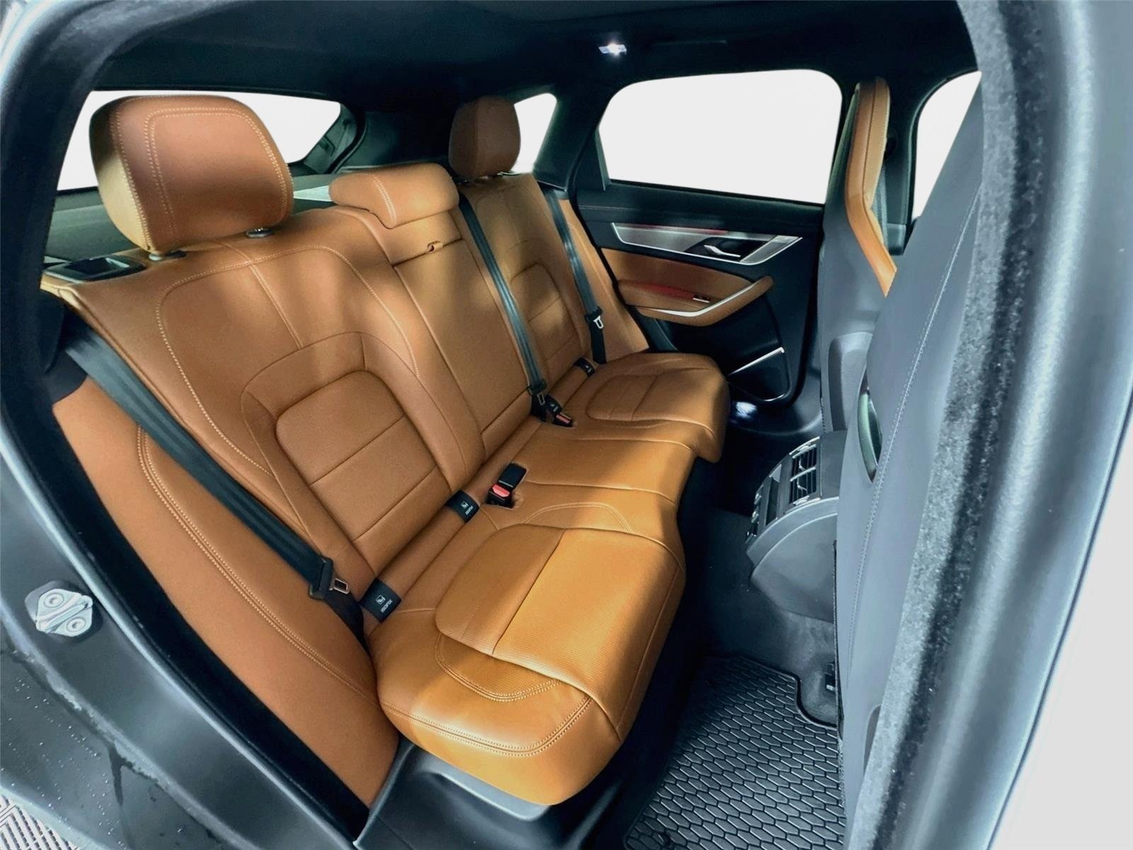 New 2026 Jaguar F-PACE R-Dynamic S AWD/4WD image 29