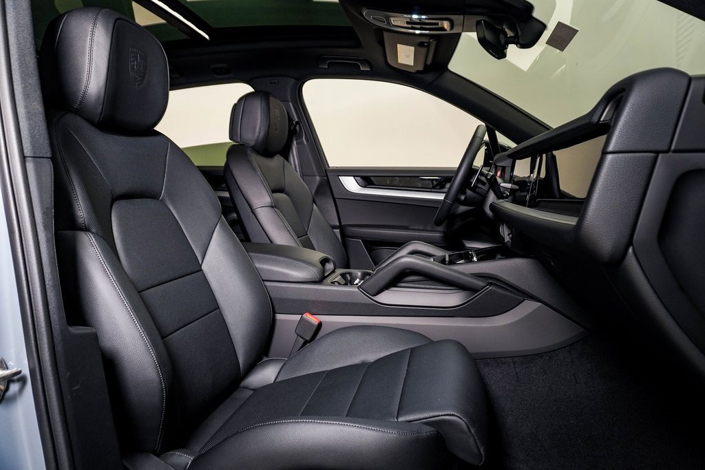 New 2026 Porsche Cayenne image 15