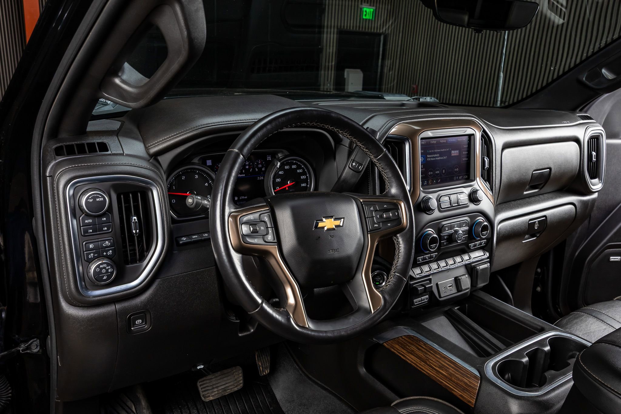 Used 2022 Chevrolet Silverado 3500 High Country w/ LPO, Hitch Package image 16