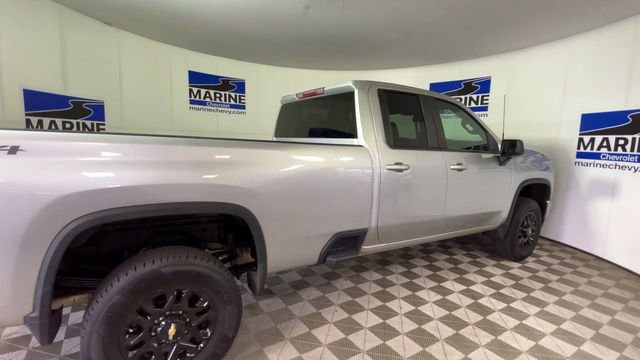 Used 2021 Chevrolet Silverado 3500 LT w/ Remote Start Package AWD/4WD image 2