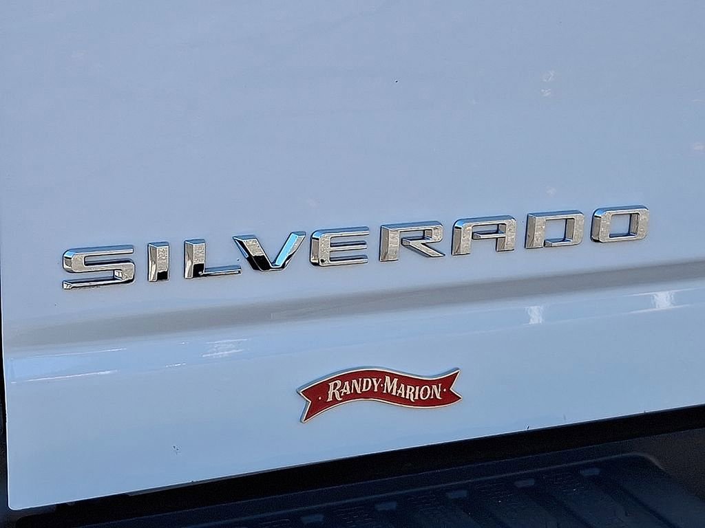 Used 2024 Chevrolet Silverado 3500 LT w/ Convenience Package image 30