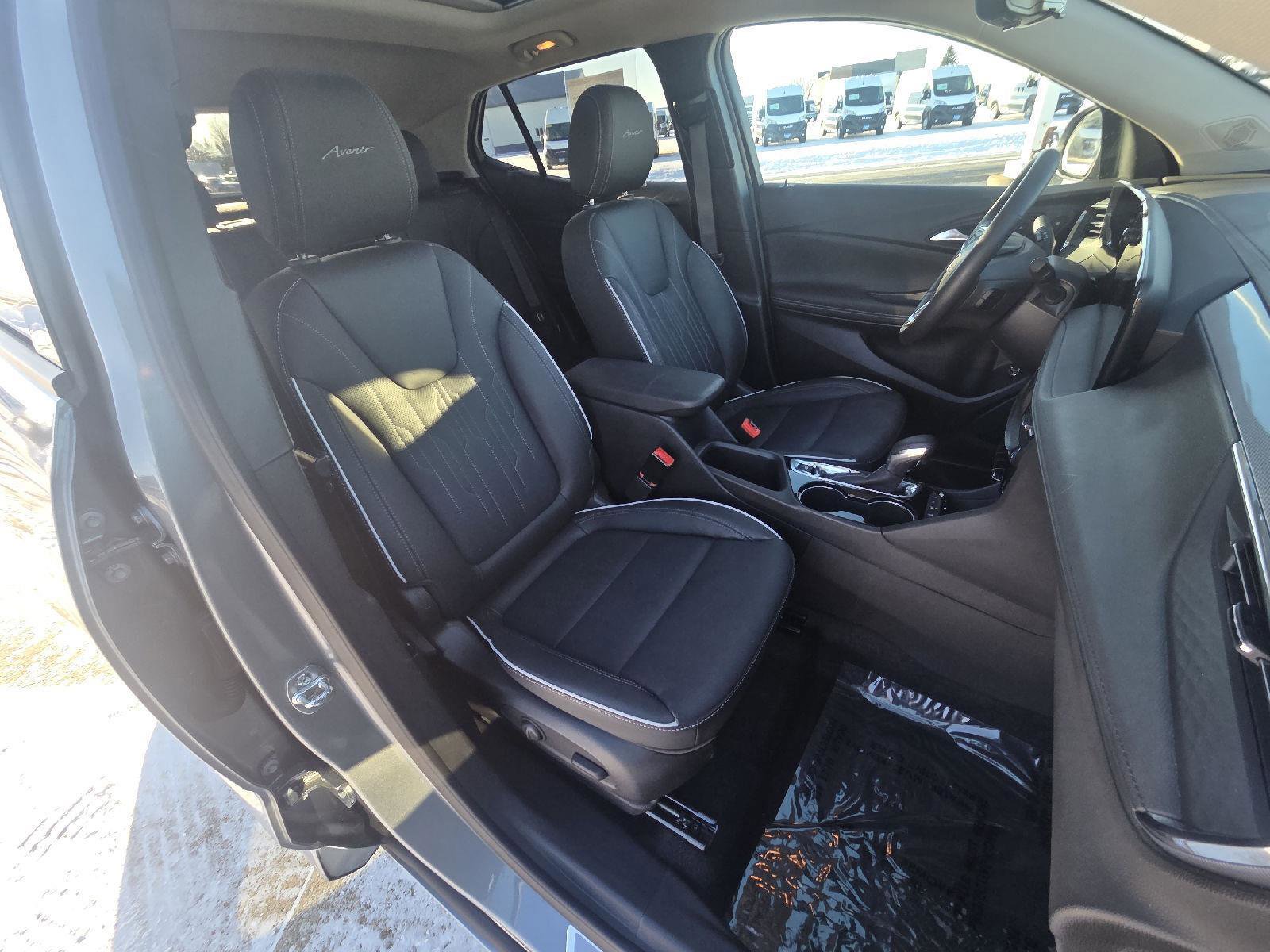 Used 2026 Buick Encore GX Avenir w/ Avenir Technology Package image 43