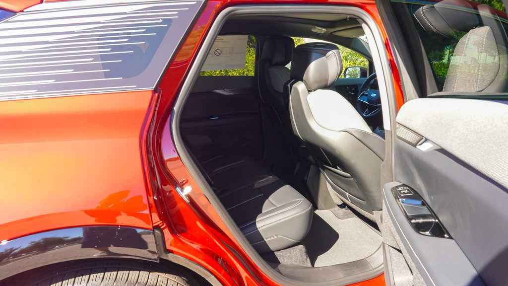 New 2026 Cadillac Optiq Luxury 1 image 12