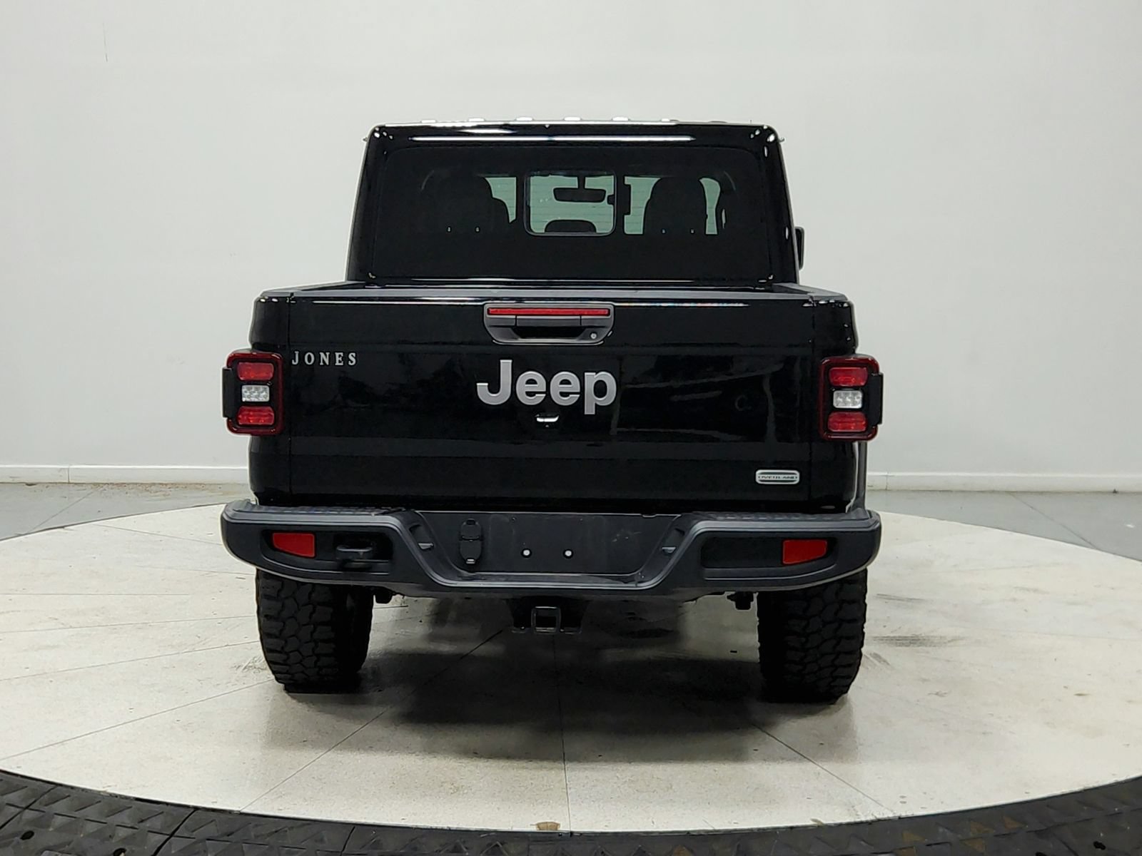 Used 2022 Jeep Gladiator Overland w/ Popular Equipment Package AWD/4WD image 7