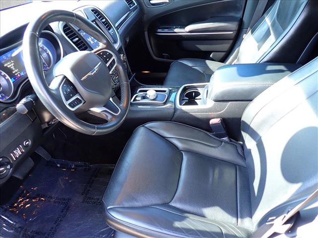 Used 2022 Chrysler 300 Touring L w/ Comfort Group AWD/4WD image 10