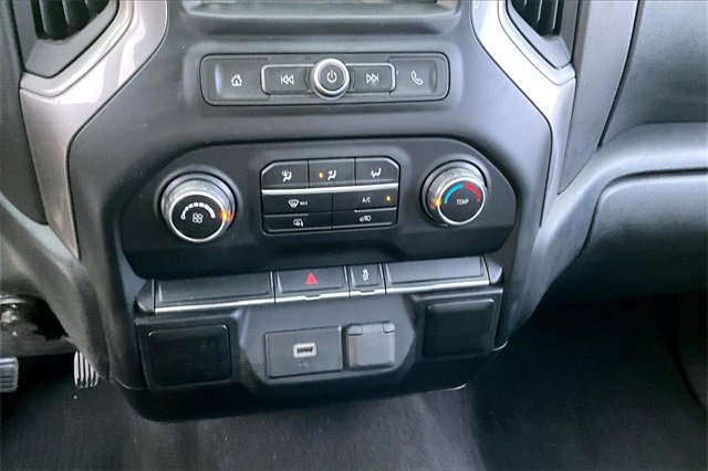 Used 2019 Chevrolet Silverado 1500 Custom image 17