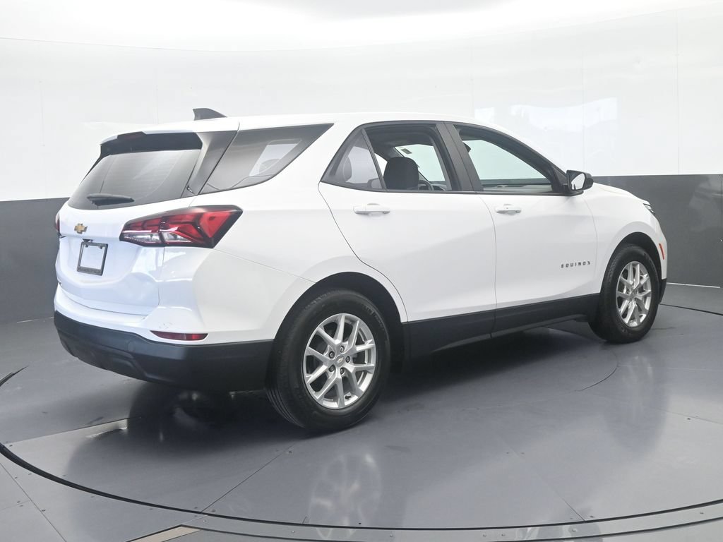 Used 2023 Chevrolet Equinox LS FWD image 6