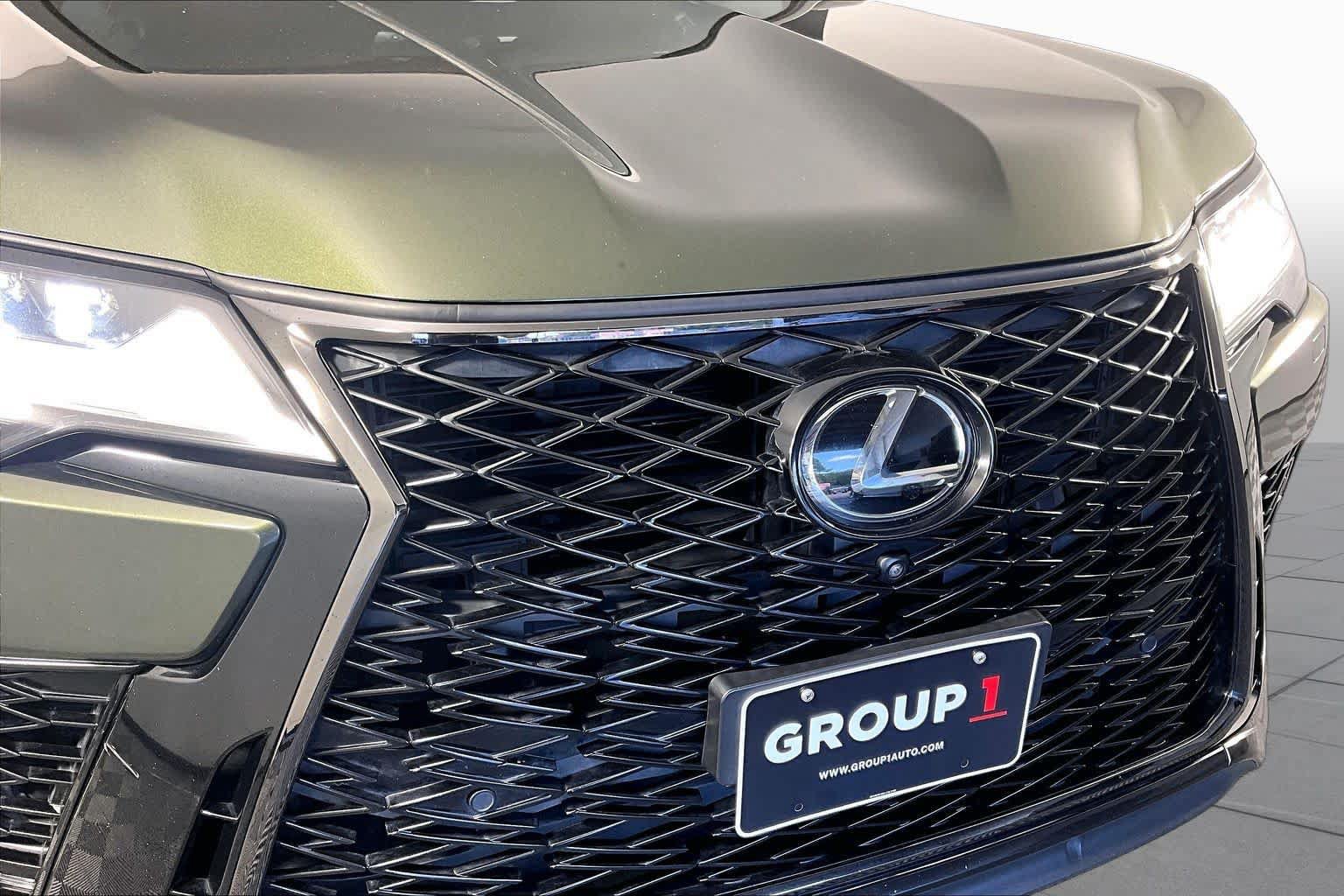 Used 2023 Lexus LX 600 F Sport w/ Accessory Package (Z1) AWD/4WD image 27
