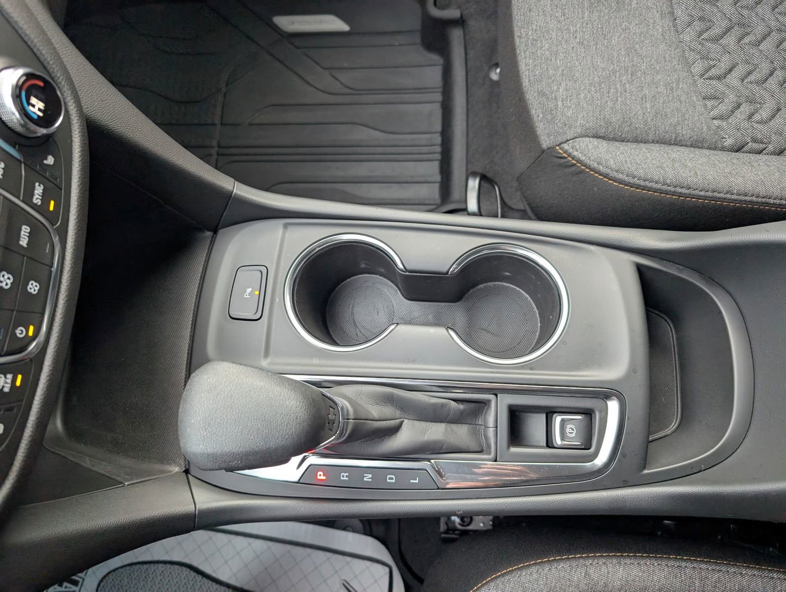 Used 2024 Chevrolet Equinox LT image 24