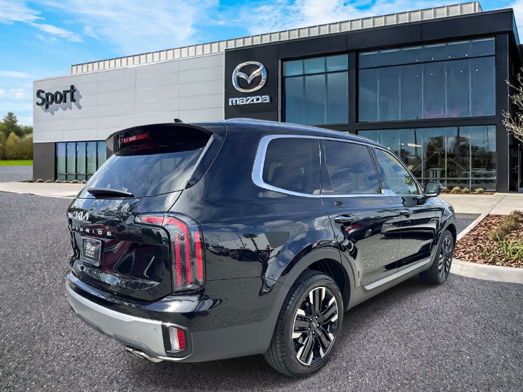Used 2023 Kia Telluride SX FWD image 3