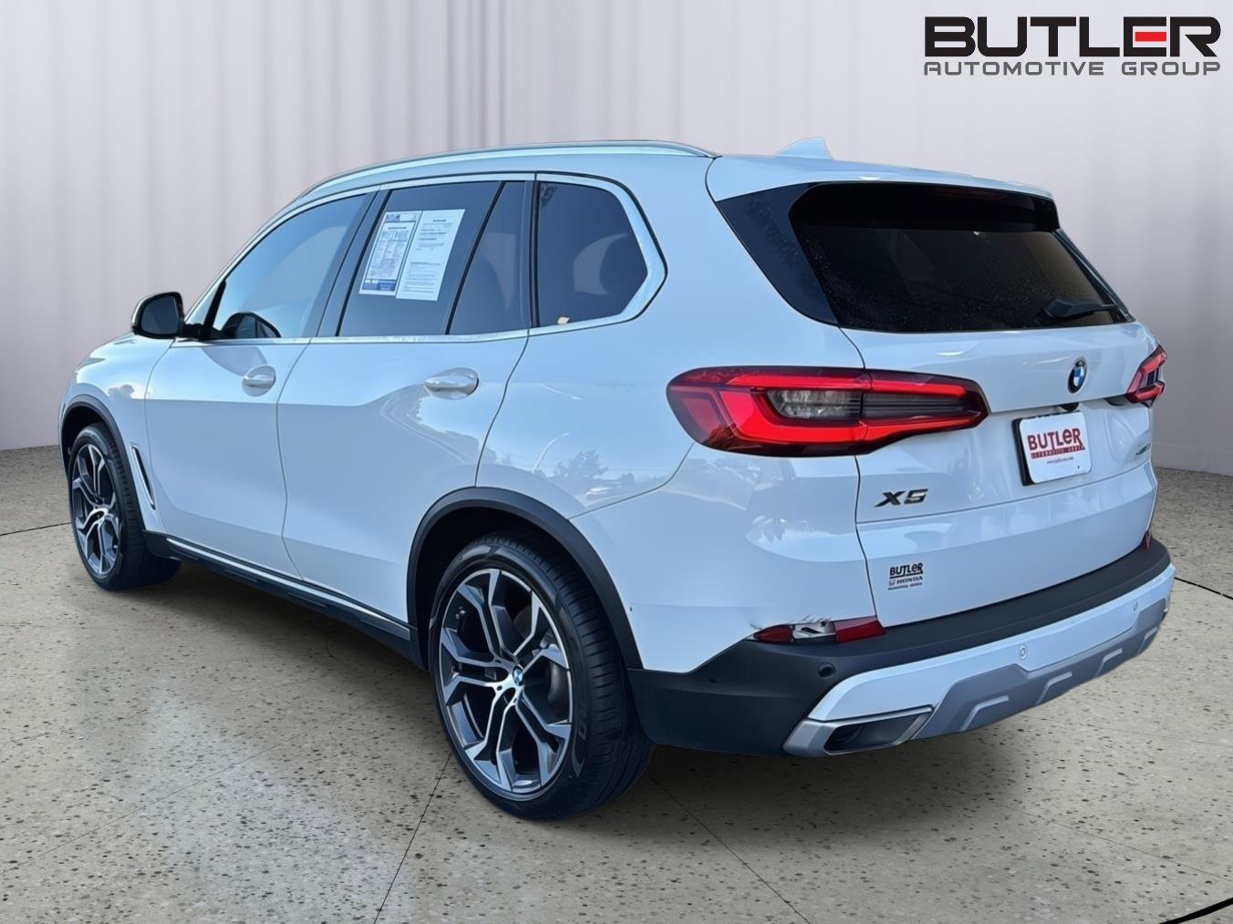 Used 2020 BMW X5 sDrive40i w/ Premium Package image 3