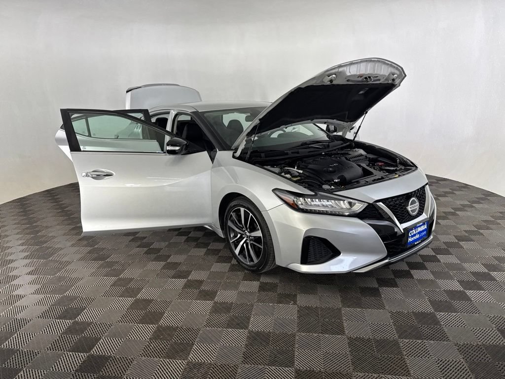Used 2022 Nissan Maxima SV w/ Floor Mat Group FWD image 13