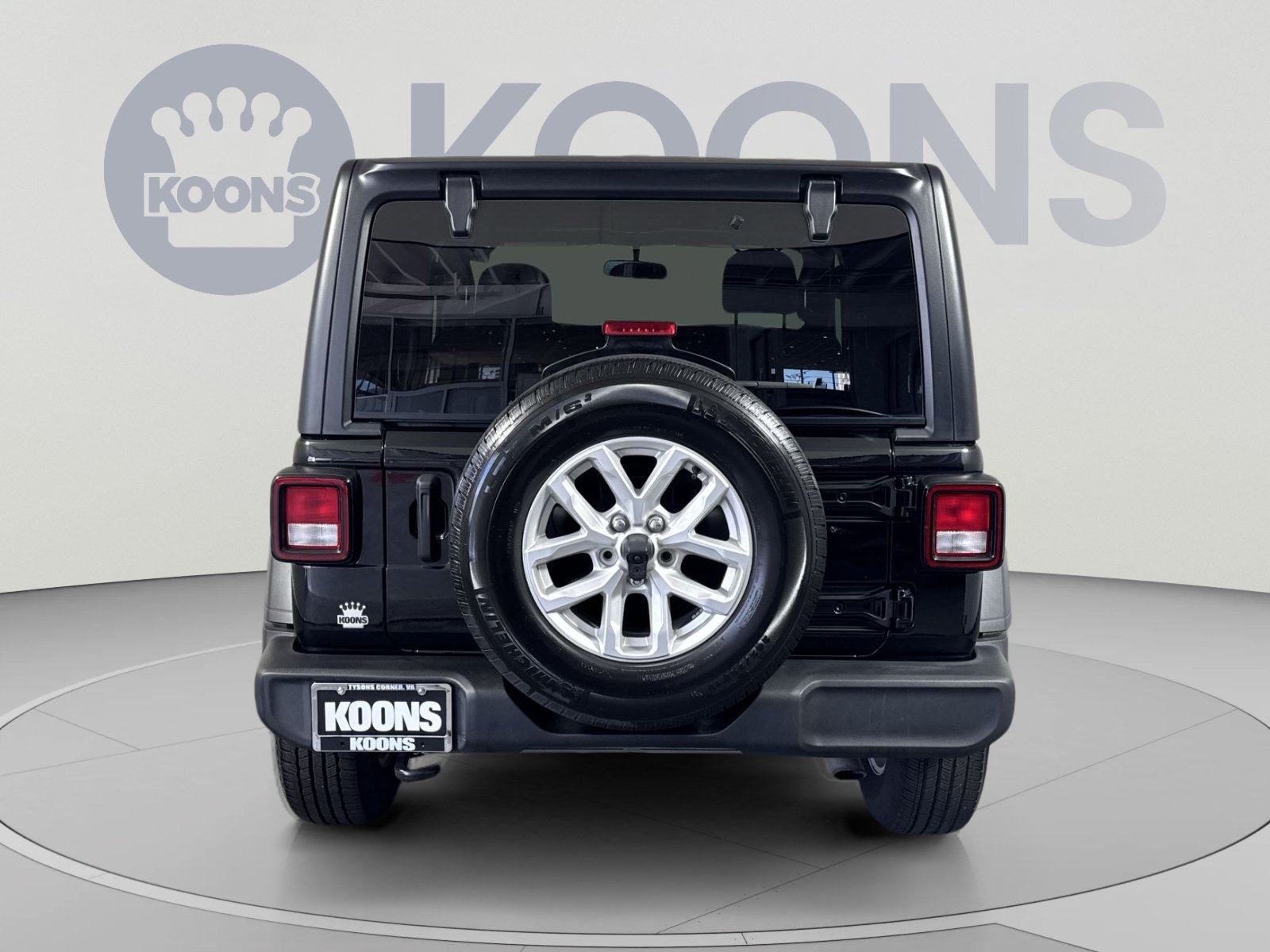 Used 2023 Jeep Wrangler Sport AWD/4WD image 5