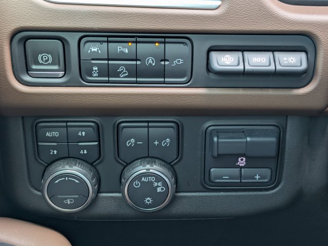 Certified 2021 Chevrolet Suburban High Country AWD/4WD image 29