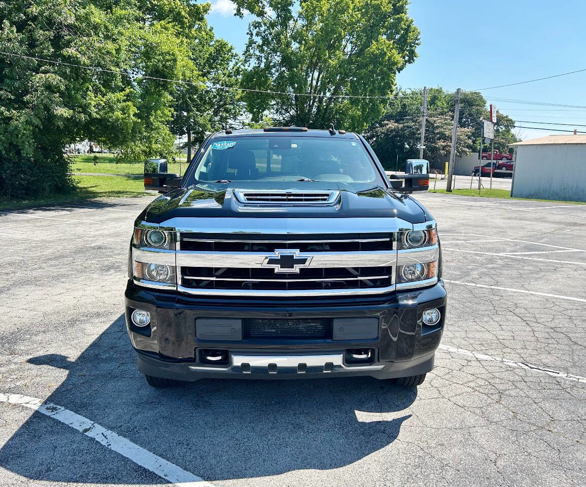 Used 2018 Chevrolet Silverado 3500 High Country w/ Duramax Plus Package image 2
